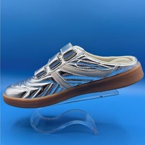 Steve Madden “Magik” silver slip on sneaker